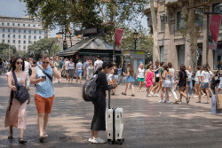 Espa&ntilde;a supera los 33 millones de turistas hasta mayo, un 13,6% m&aacute;s, con un gasto de 43.200 millones (+21,8%)