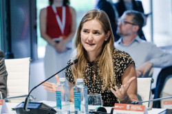 Espa&ntilde;a y Portugal urgen a Francia a fijar compromisos firmes para las interconexiones el&eacute;ctricas