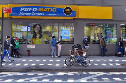 Estados Unidos rebasa el umbral de los 50.000 muertos por coronavirus