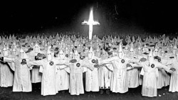 Este es el renacer de las "sectas".   Por ©Mariano Cabrero Bárcena es escritor