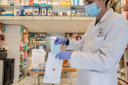  Farmac&eacute;uticos valoran positivamente la decisi&oacute;n de regular el precio de las mascarillas quir&uacute;rgicas