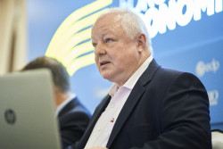 Fedea advierte que el gasto en pensiones "se va a comer todo lo demás" y apuesta por un recargo en el IRPF