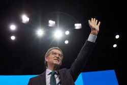 Feij&oacute;o abre nueva era en el PP y activa la cuenta atr&aacute;s de su sucesi&oacute;n tras reforzar el peso gallego en G&eacute;nova