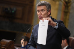 Feij&oacute;o acusa a S&aacute;nchez de buscar "vetar la fusi&oacute;n" de BBVA y Sabadell con la "medida populista" de la consulta p&uacute;blica
