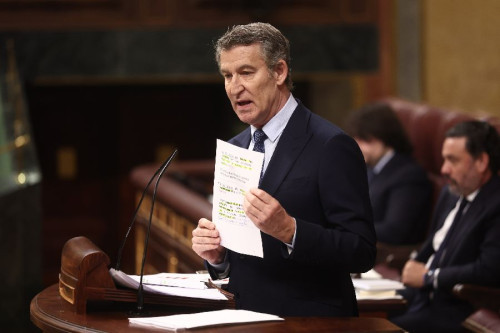 Feij&oacute;o acusa a S&aacute;nchez de "mentir" e "insultar a las v&iacute;ctimas" de la tragedia de Adamuz: "V&aacute;yase de una vez"