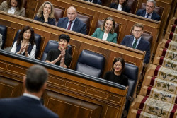 Feij&oacute;o acusa a S&aacute;nchez "tapar" el `caso koldo` y el presidente le replica que lleg&oacute; para ocultar la corrupci&oacute;n en Madrid