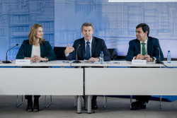 Feij&oacute;o anuncia que el PP registrar&aacute; este viernes su Ley del Suelo y promete un plan espec&iacute;fico contra la inquiokupaci&oacute;n