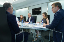 Feij&oacute;o cita este martes a su equipo en el Congreso para preparar el Debate de la Naci&oacute;n y mostrar la "alternativa" de PP