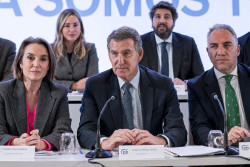 Feij&oacute;o convoca el lunes a CCAA del PP y a sectores afectados por los aranceles de Trump para "minimizar" su impacto