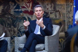 Feij&oacute;o cree una "mala noticia" los aranceles anunciados por Trump y pide al Gobierno una estrategia de pa&iacute;s "&uacute;nica"