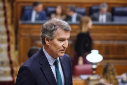Feij&oacute;o denuncia el "revelador silencio" de S&aacute;nchez sobre el fiscal general y Cerd&aacute;n y el presidente le ataca con Maz&oacute;n