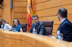 Feij&oacute;o denuncia el "teatro" de S&aacute;nchez, que primero insulta al PP pero luego le pide apoyo: "Conmigo que no cuenten"