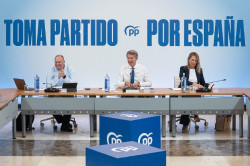 Feij&oacute;o despliega su alternativa en vivienda, inmigraci&oacute;n o aut&oacute;nomos para diferenciarse de Vox y atraer a clases medias