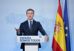 Feij&oacute;o dice que el PP ha "coincidido" con Junts en votaciones pero recalca que no acepta "chantajes" como S&aacute;nchez