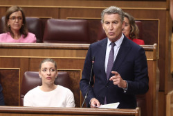Feij&oacute;o dice que Espa&ntilde;a est&aacute; obligada a mandar toda la ayuda posible a Venezuela y agradece su labor a UME y sanitarios