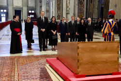 Feij&oacute;o: "En el funeral del Papa, acompa&ntilde;ando a los Reyes, representando a Espa&ntilde;a. Mi voluntad y mi deber"
