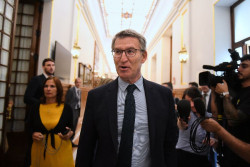 Feij&oacute;o llama "fr&iacute;volo" a S&aacute;nchez tras su gira africana y defiende la inmigraci&oacute;n regular y la expulsi&oacute;n de irregulares