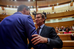 Feijoo ofrece a S&aacute;nchez pactar con el PP y no con minor&iacute;as y S&aacute;nchez le responde que el PP solo  estorba