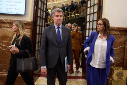 Feij&oacute;o pregunta a S&aacute;nchez si "avala la gesti&oacute;n" de Cerd&aacute;n y el presidente defiende su honestidad y le ataca con Ayuso
