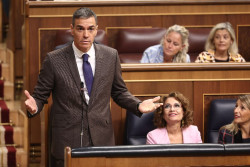 Feij&oacute;o pregunta a S&aacute;nchez si el PSOE se ha financiado ilegalmente y el presidente lo niega con rotundidad: "No"