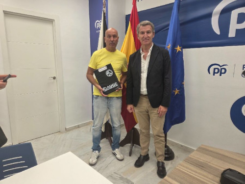 Feij&oacute;o se compromete con guardias civiles y polic&iacute;as de Ceuta a reforzar su autoridad y dotarlos de un mando &uacute;nico