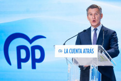 Feij&oacute;o se&ntilde;ala que el proyecto de ley de tabaco "ha nacido mal" al no tener "el visto bueno de las comunidades aut&oacute;nomas"