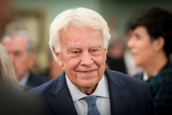 Felipe Gonz&aacute;lez amenaza con no votar al PSOE si "si se consolida" la ley de amnist&iacute;a