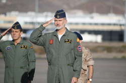 Felipe VI muestra su p&eacute;same por las v&iacute;ctimas de la DANA y resalta que se trabaja con todos los medios