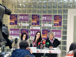 Feministas de "base" salen a la calle el 8M para pedir dimisi&oacute;n de Irene Montero y reprobar a S&aacute;nchez por sus "chapuzas"