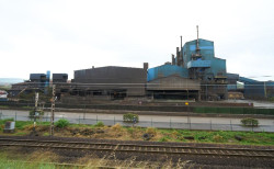 Ferroatlántica vuelve a encender uno de sus hornos durante tres meses