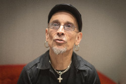 Fito & Fitipaldis publica `El monte de los aullidos`:"Tenemos facilidad para odiarnos, si no hay enemigo te lo inventas"