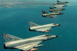 Francia bombardea objetivos de Estado Isl&aacute;mico en Siria