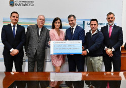 Fundación Obra San Martín recibe 5.330 euros de la recaudación solidaria de la Gala del Folclore