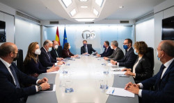 Gamarra no dice que Feij&oacute;o ir&aacute; a la reuni&oacute;n con S&aacute;nchez y este seguro que le enga&ntilde;a
