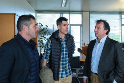 Ganadería analiza construir un camino rural para conectar Santiurde de Toranzo con Villacarriedo