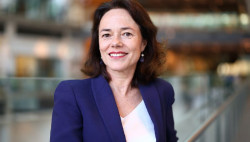 Garc&iacute;a de Vinuesa considera el Premio de Valdecilla "un respaldo a la Ciencia" ahora que el conocimiento se "cuestiona"