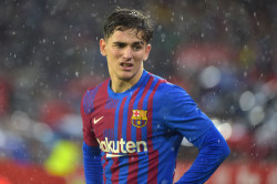 Gavi sufre una "lesi&oacute;n importante" en la rodilla derecha