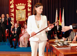 Gema Igual, reelegida alcaldesa de Santander, tiende la mano "a todos para construir una ciudad mejor"