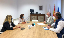 Gobierno y Reinosa abogan por rehabilitar edificios p&uacute;blicos para destino social