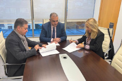 Gobierno y trabajadores de Gesvican suscriben el primer convenio colectivo propio de la empresa pública