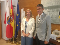 Gonz&aacute;lez Revuelta recibe a Francisco J. Sierra decano del Colegio de Ciencias Pol&iacute;ticas y Sociolog&iacute;a de Cantabria