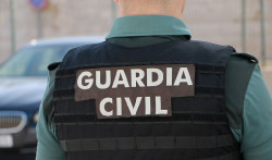 Heridos leves tres guardias civiles de Barbate al sofocar una reyerta entre dos clanes de la droga que se acercaron al cuartel