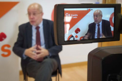 Igea no pactar&iacute;a ni con VOX ni con UP pero ha apoyado la reforma laboral con los comunistas