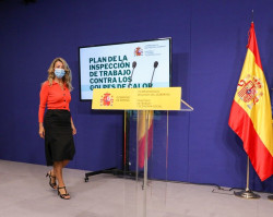  Iglesias insin&uacute;a elecciones  en 2022 y su compa&ntilde;era Yolanda D&iacute;az le responde que de eso nada