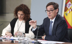  Illa asegura que se est&aacute; "en la senda" de cumplir el objetivo de ralentizar el n&uacute;mero de casos