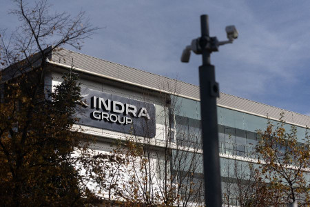 Indra no concreta su plan industrial en pleno debate entre Asturias y Galicia por su segunda f&aacute;brica militar