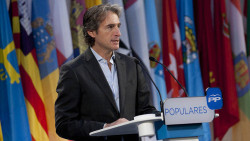 Iñigo De La Serna Vr. José Luis Ábalos.   Por Carlos Magdalena