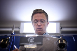&Iacute;&ntilde;igo Errej&oacute;n renuncia a su esca&ntilde;o en el Congreso y deja la pol&iacute;tica por problemas mentales