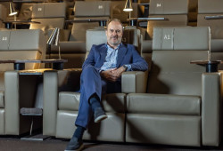Jaime Gerbol&eacute;s, director de Cine Yelmo: "El p&uacute;blico demanda experiencias por las que merezca la pena salir de casa"