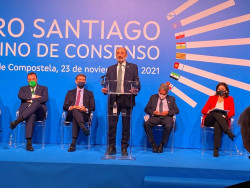 Javier Lamb&aacute;n: "Ocho presidentes de CCAA demostramos que es posible hacer pol&iacute;tica en Espa&ntilde;a superando el frentismo"